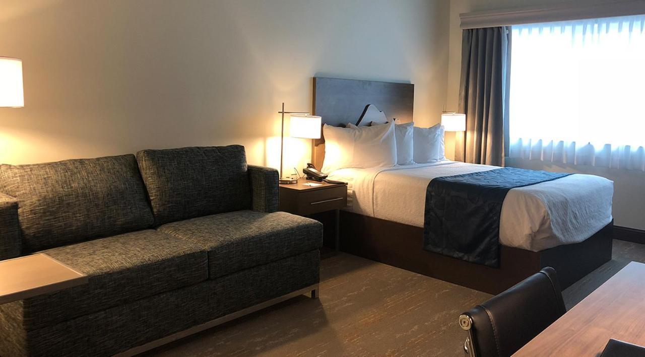 Kodiak Compass Suites Ngoại thất bức ảnh